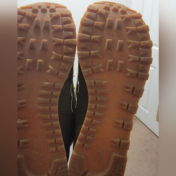 Mens new balance sneakers - Picture 8 of 8